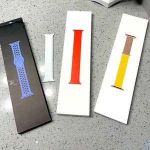 Authentic Apple Watch band for 40 mm.